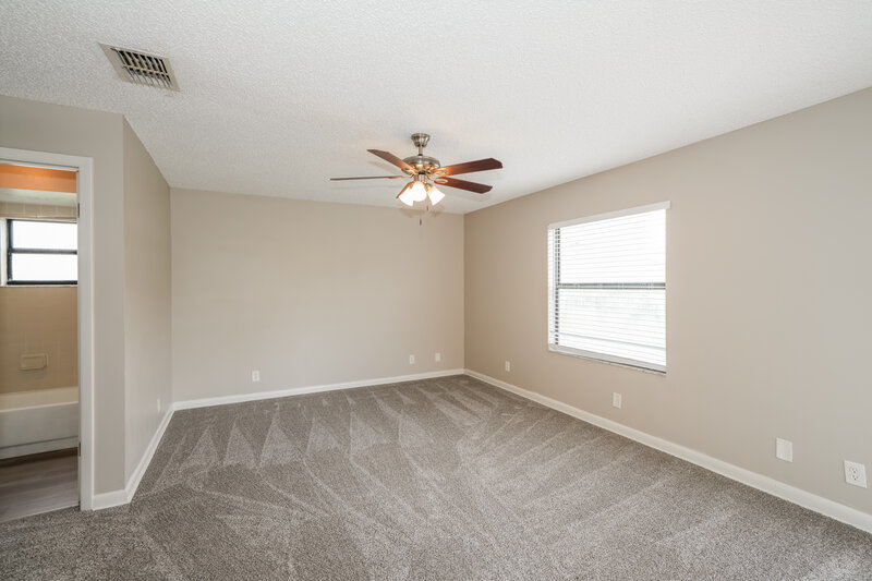 1,800/Mo, 23106 Mayfair Rd Land O Lakes, FL 34639 Main Bedroom View
