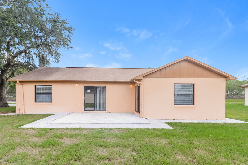 2,235/Mo, 23106 Mayfair Rd Land O Lakes, FL 34639 Rear View