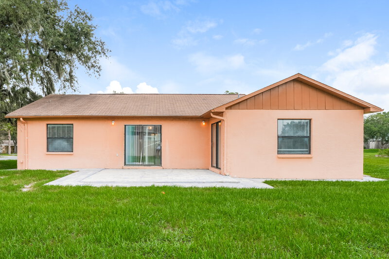 1,800/Mo, 23106 Mayfair Rd Land O Lakes, FL 34639 Rear View