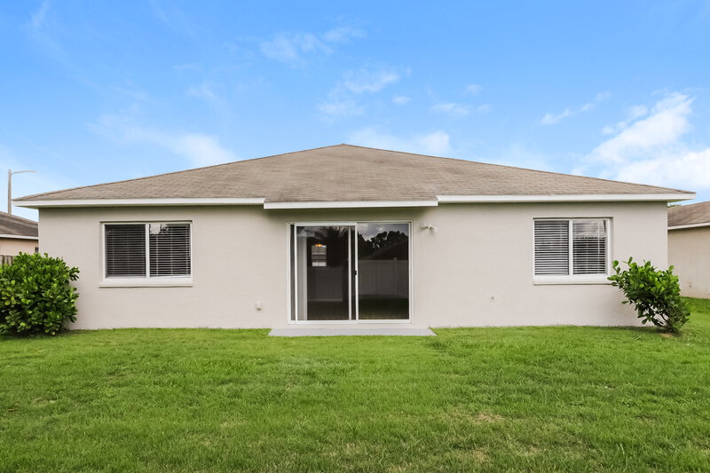 3,540/Mo, 4422 Tina Ln Plant City, FL 33563 Rear View 2