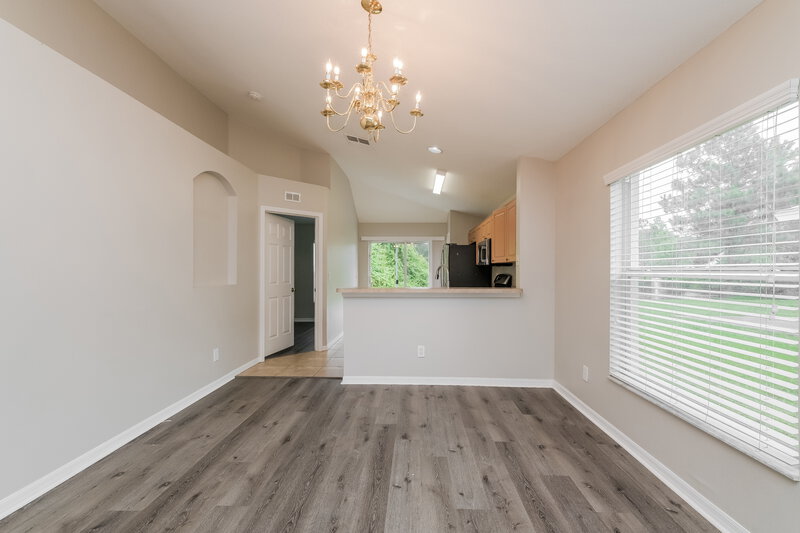 2,065/Mo, 7546 Oxford Garden Cir Apollo Beach, FL 33572 Dining Room View