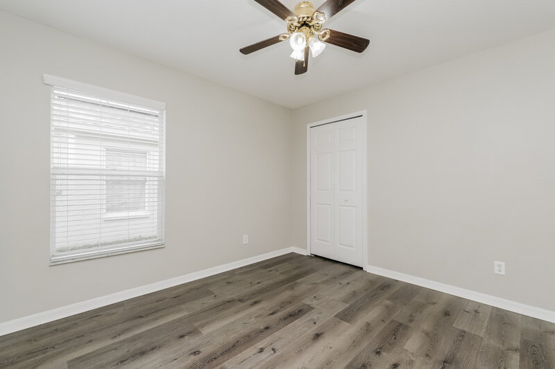 2,065/Mo, 7546 Oxford Garden Cir Apollo Beach, FL 33572 Bedroom View 3