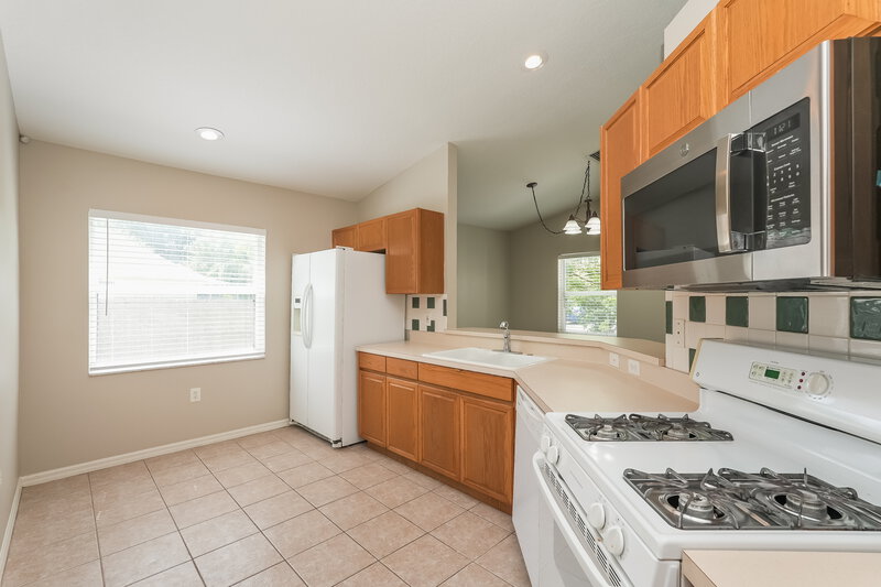 2,200/Mo, 4509 Clarkwood Ct Land O' Lakes, FL 34639 Kitchen View