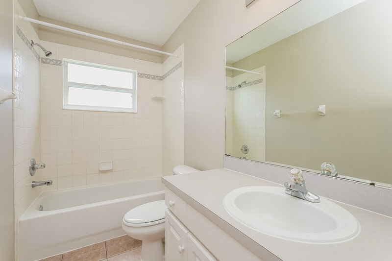2,200/Mo, 4509 Clarkwood Ct Land O' Lakes, FL 34639 Bathroom View