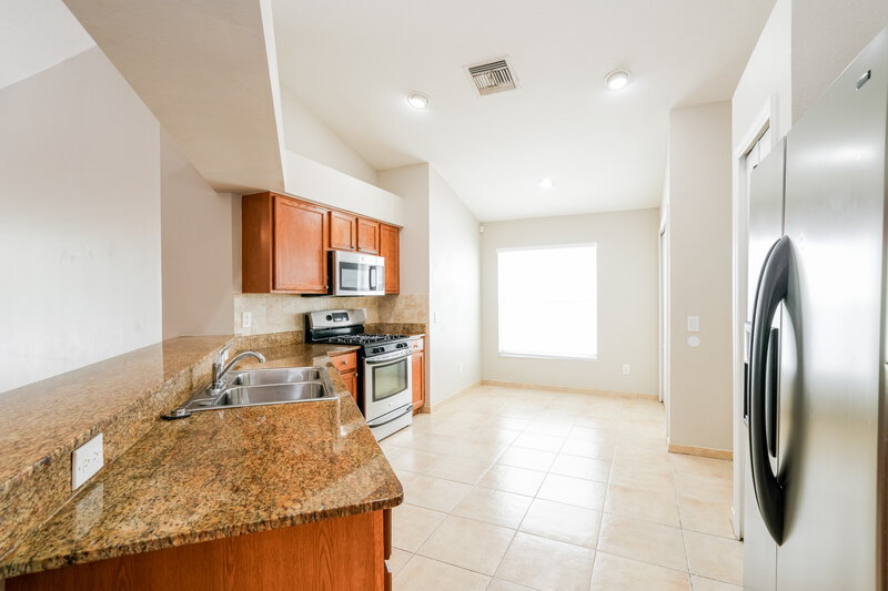 2,645/Mo, 19417 Otters Wick Way Land O Lakes, FL 34638 Kitchen View