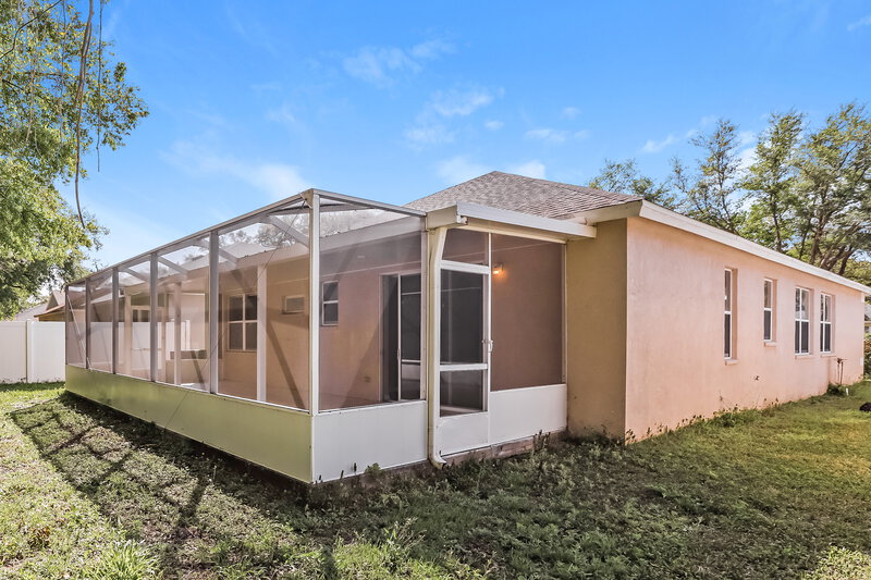2,475/Mo, 2512 Deer Forest Dr Lutz, FL 33559 Rear View