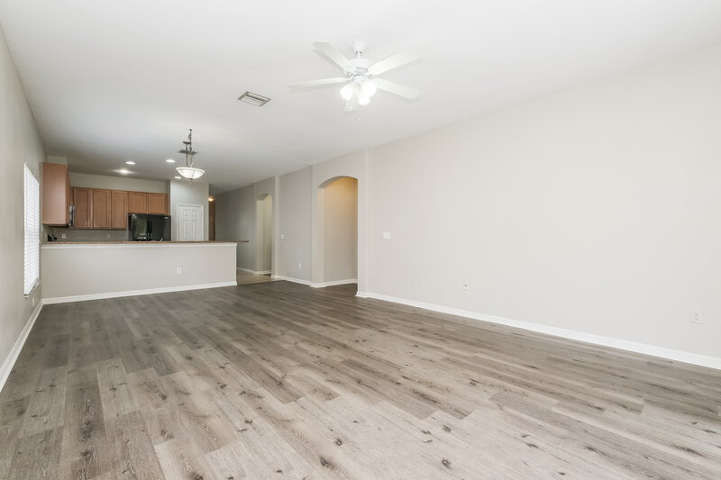 1,995/Mo, 10337 Celtic Ash Dr Ruskin, FL 33573 Living Room View 3