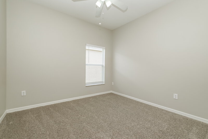 1,995/Mo, 10337 Celtic Ash Dr Ruskin, FL 33573 Bedroom View 2
