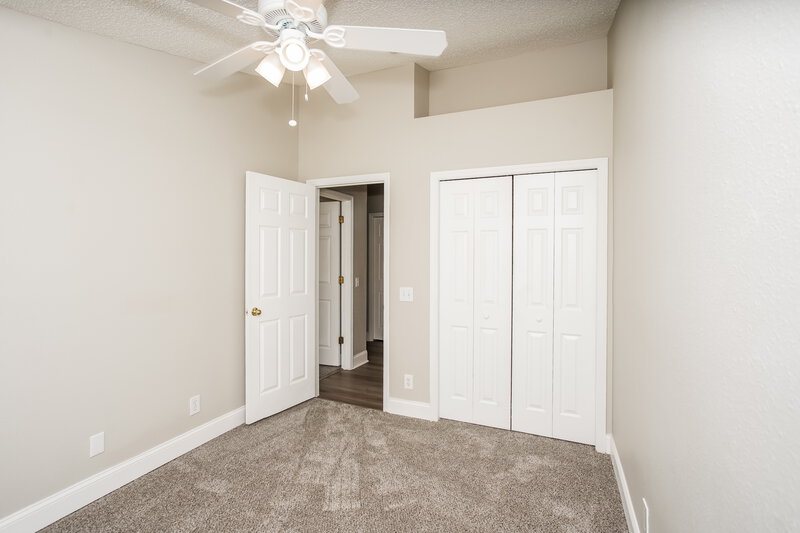 2,455/Mo, 740 Vallance Way NE Saint Petersburg, FL 33716 Bedroom View 2