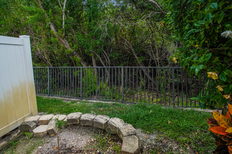 2,455/Mo, 740 Vallance Way NE Saint Petersburg, FL 33716 Rear View