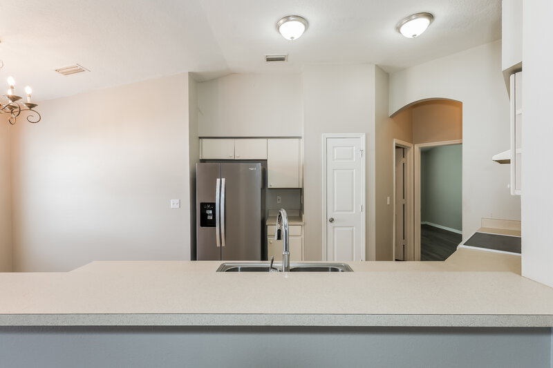 2,185/Mo, 1225 Dragon Head Dr Valrico, FL 33594 Kitchen View