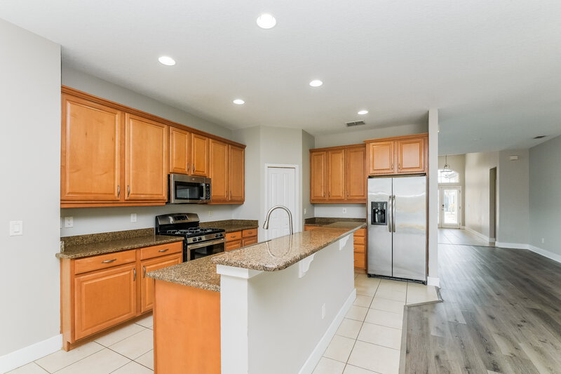 3,540/Mo, 569 Bimini Bay Blvd Apollo Beach, FL 33572 Kitchen View 2
