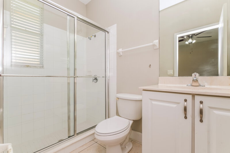 3,540/Mo, 569 Bimini Bay Blvd Apollo Beach, FL 33572 Bathroom View 2