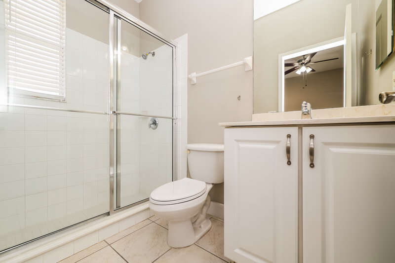 2,160/Mo, 569 Bimini Bay Blvd Apollo Beach, FL 33572 Bathroom View 2