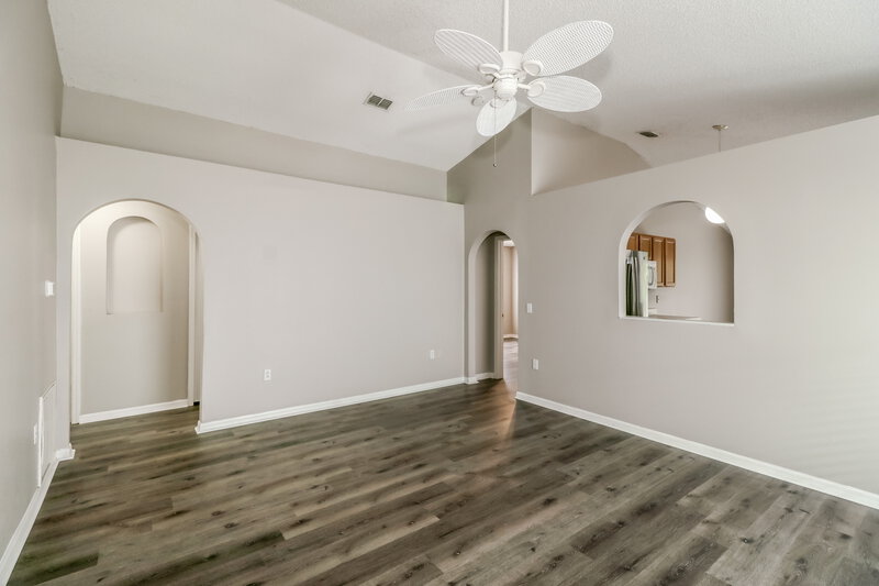 1,775/Mo, 30220 Birdhouse Dr Zephyrhills, FL 33545 Living Room View