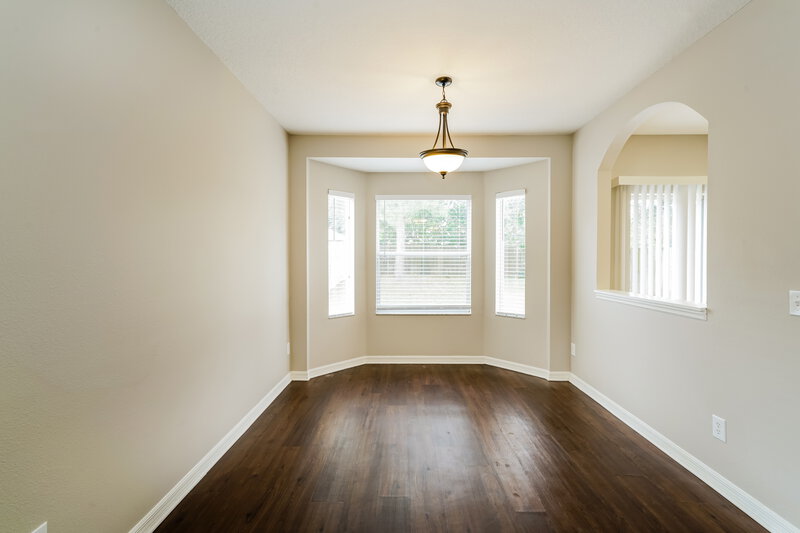 2,500/Mo, 1405 Marsh Wood Dr Seffner, FL 33584 Dining Room View
