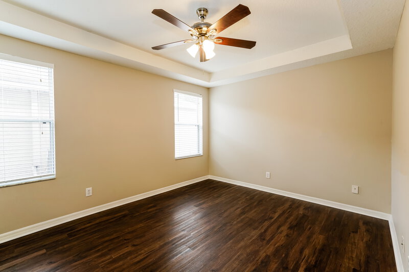 2,500/Mo, 1405 Marsh Wood Dr Seffner, FL 33584 Main Bedroom View