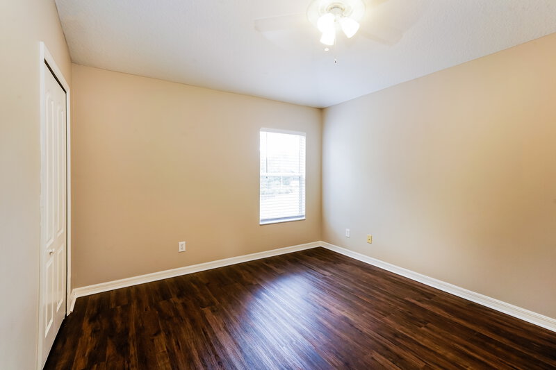 2,500/Mo, 1405 Marsh Wood Dr Seffner, FL 33584 Bedroom View 2