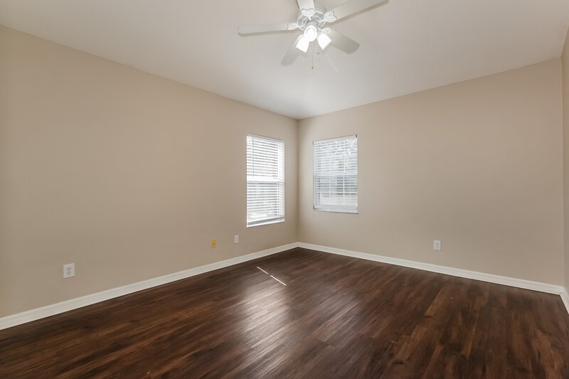 2,290/Mo, 1405 Marsh Wood Dr Seffner, FL 33584 Bedroom View 3