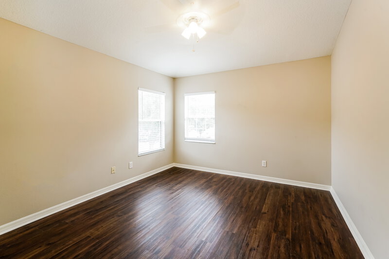 2,500/Mo, 1405 Marsh Wood Dr Seffner, FL 33584 Bedroom View 3