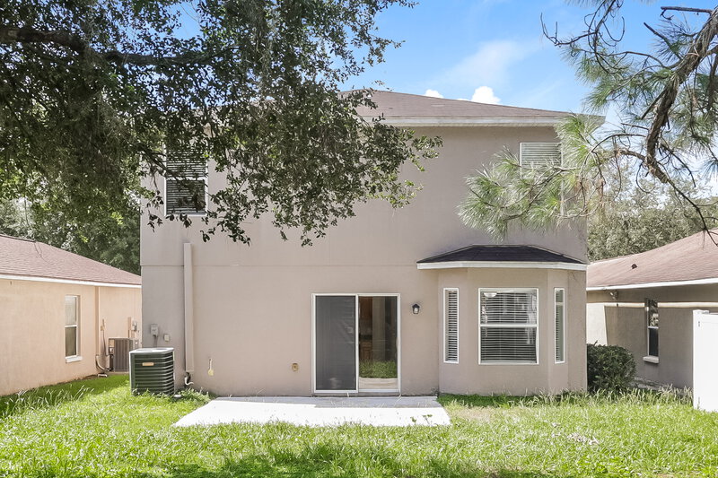 2,290/Mo, 1405 Marsh Wood Dr Seffner, FL 33584 Rear View