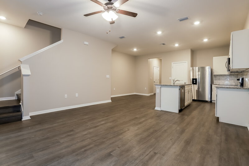 2,050/Mo, 9765 Bayard Brook Ct Gibsonton, FL 33534 Living Room View