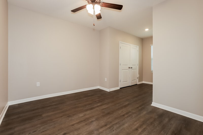 2,050/Mo, 9765 Bayard Brook Ct Gibsonton, FL 33534 Bedroom View 2