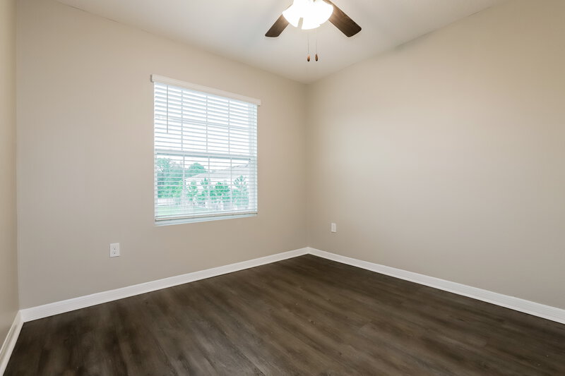 2,050/Mo, 9765 Bayard Brook Ct Gibsonton, FL 33534 Bedroom View 3