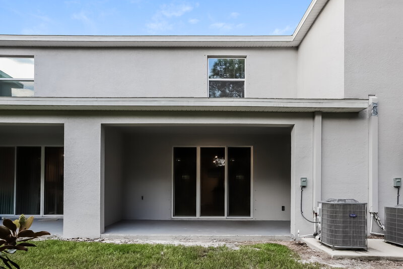2,050/Mo, 9765 Bayard Brook Ct Gibsonton, FL 33534 Rear View