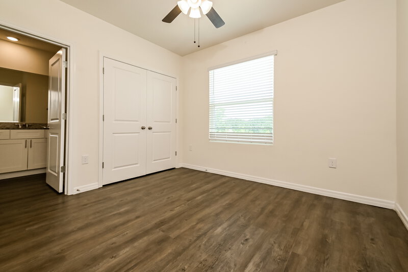 2,280/Mo, 9781 Bayard Brook Ct Gibsonton, FL 33534 Main Bedroom View
