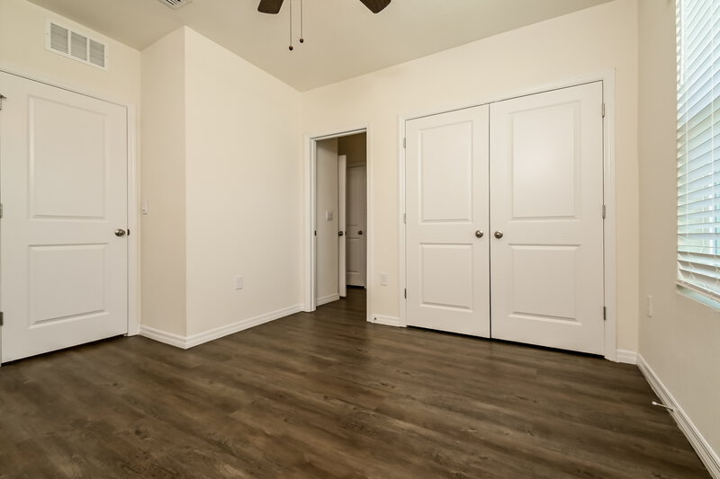 2,280/Mo, 9781 Bayard Brook Ct Gibsonton, FL 33534 Main Bedroom View 2