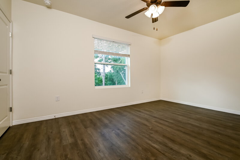 2,050/Mo, 9783 Bayard Brook Ct Gibsonton, FL 33534 Main Bedroom View