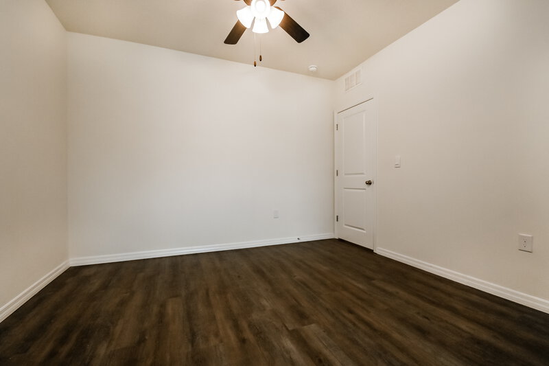2,050/Mo, 9783 Bayard Brook Ct Gibsonton, FL 33534 Bedroom View 3