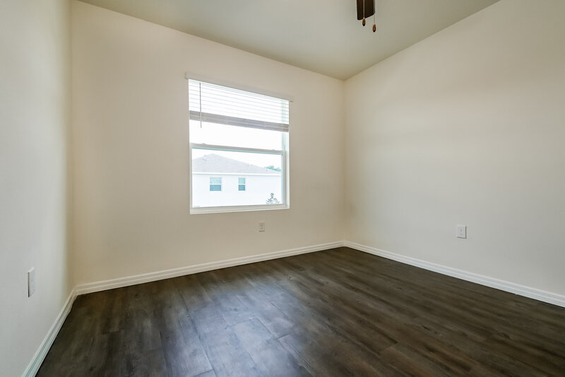 2,050/Mo, 9783 Bayard Brook Ct Gibsonton, FL 33534 Bedroom View 4