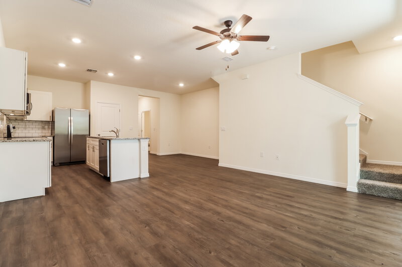 2,180/Mo, 12714 Rustic Cedar Pl Gibsonton, FL 33534 Living Room View