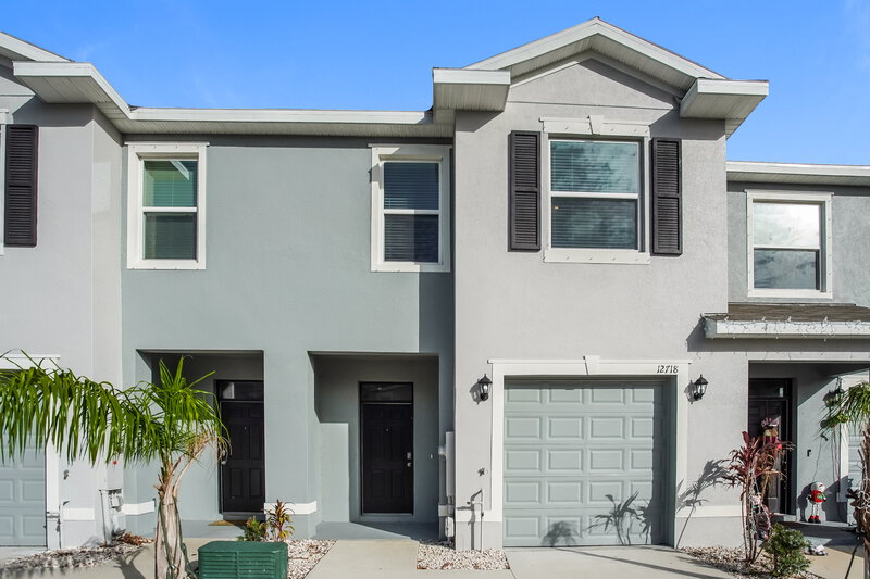 2,180/Mo, 12718 Rustic Cedar Pl Gibsonton, FL 33534 External View