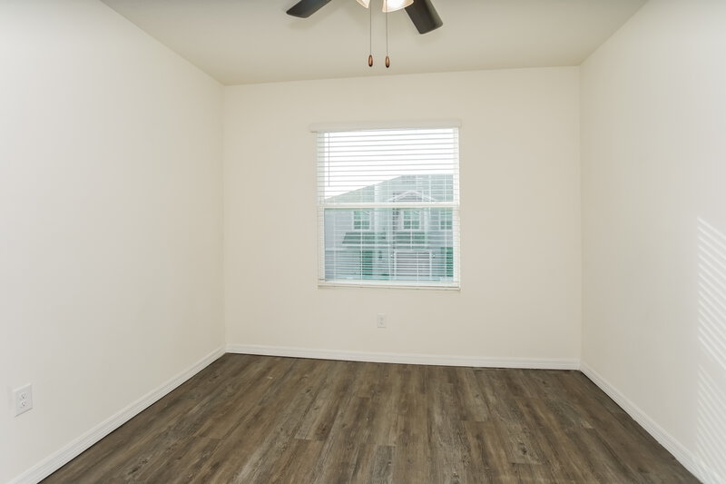 2,180/Mo, 12718 Rustic Cedar Pl Gibsonton, FL 33534 Bedroom View