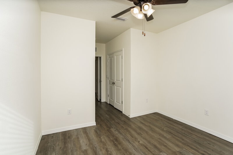 2,180/Mo, 12718 Rustic Cedar Pl Gibsonton, FL 33534 Bedroom View 2