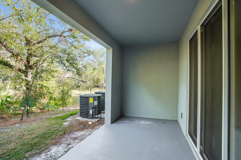 2,180/Mo, 12718 Rustic Cedar Pl Gibsonton, FL 33534 Backyard View