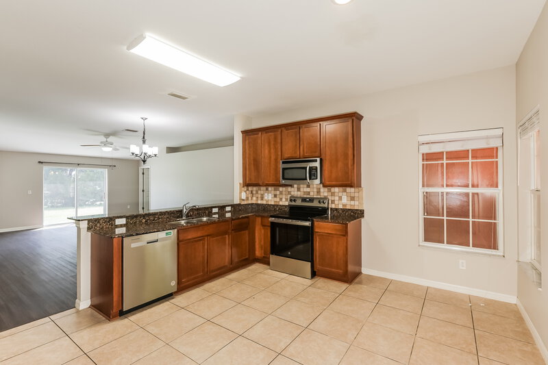 2,055/Mo, 3920 Constantine Loop Wesley Chapel, FL 33543 Kitchen View 2