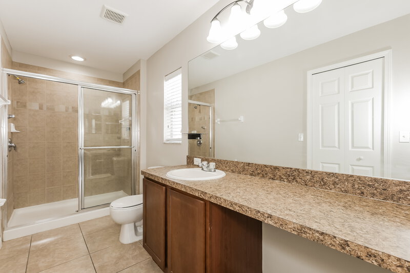 2,055/Mo, 3920 Constantine Loop Wesley Chapel, FL 33543 Main Bathroom View