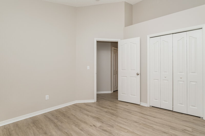 2,335/Mo, 5660 Paddock Trail Dr Tampa, FL 33624 Bedroom View 4