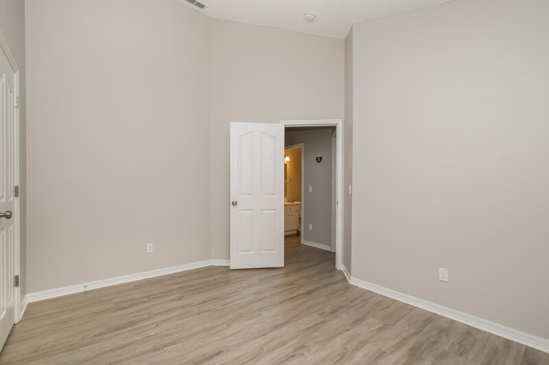 2,335/Mo, 5660 Paddock Trail Dr Tampa, FL 33624 Bedroom View 5