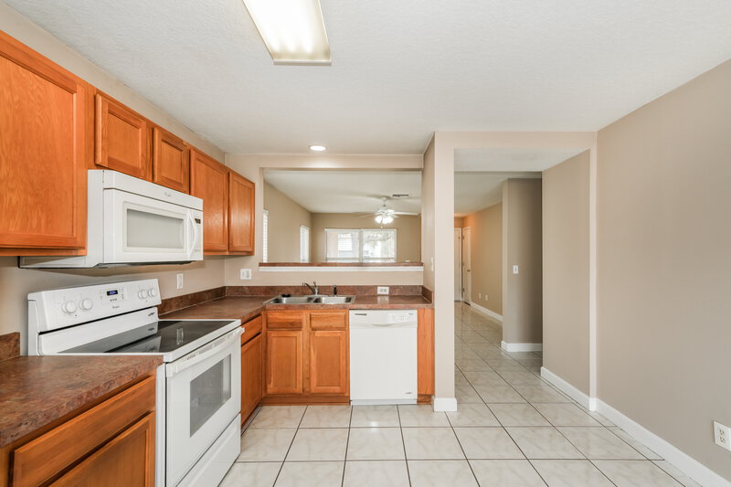 3,020/Mo, 32121 Northridge Dr Wesley Chapel, FL 33545 Kitchen View 2