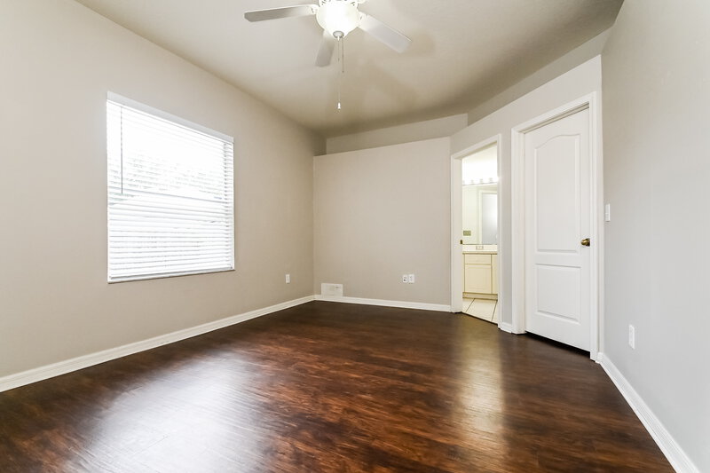2,235/Mo, 13208 Cherry Bark Cir Riverview, FL 33579 Main Bedroom View