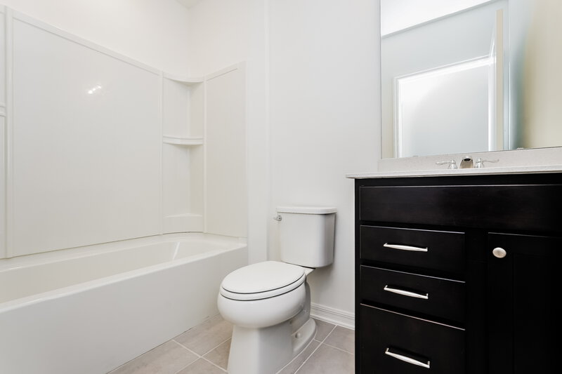 3,990/Mo, 2197 Tehama Court Lakeland, FL 33805 Bathroom View 2