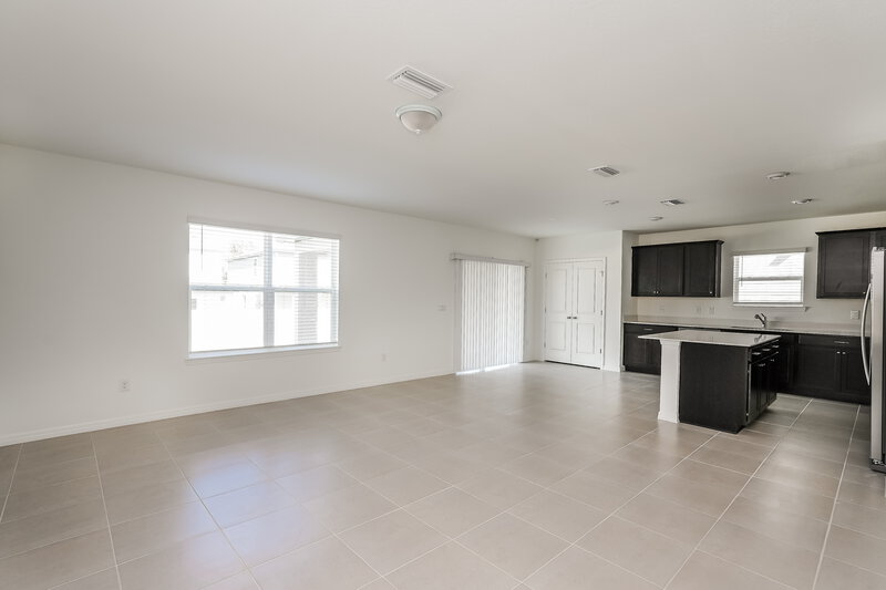 2,295/Mo, 2193 Tehama Court Lakeland, FL 33805 Living Room View