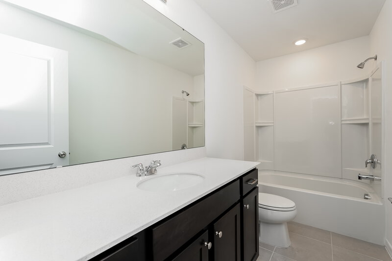 2,295/Mo, 2193 Tehama Court Lakeland, FL 33805 Bathroom View 2