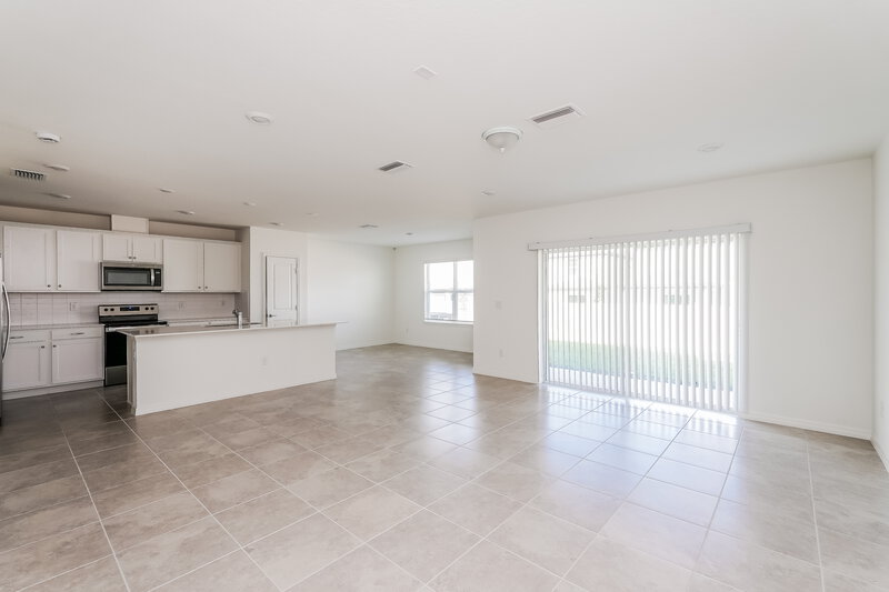 2,490/Mo, 2189 Tehama Court Lakeland, FL 33805 Living Room View