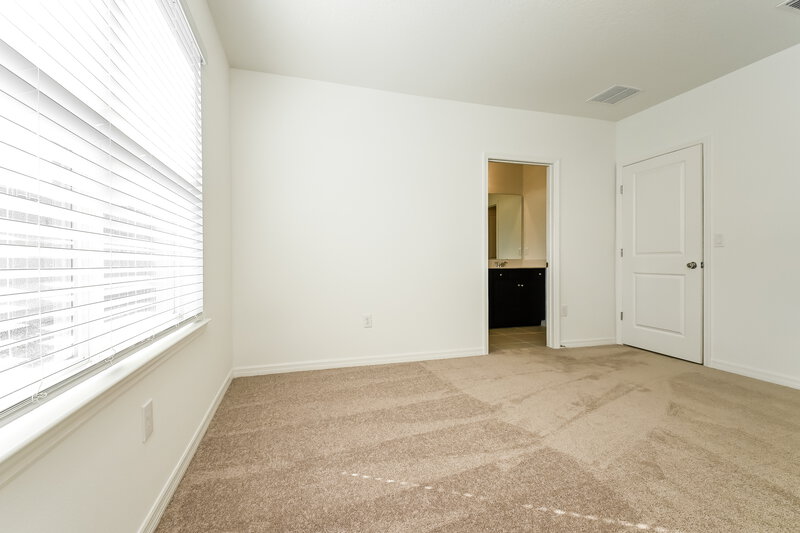 2,040/Mo, 2298 Shasta Street Lakeland, FL 33805 Main Bedroom View 2